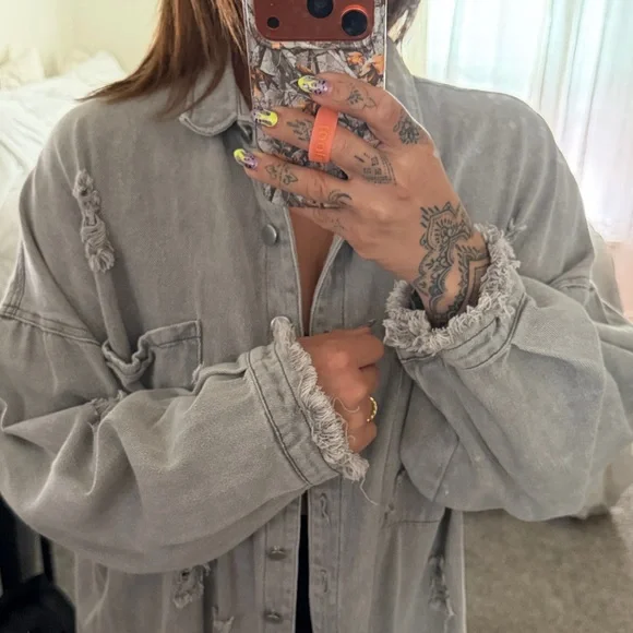 Vici Oversized Distressed Button-Down Shirt Jacket in Light Gray - Picture 4 of 8